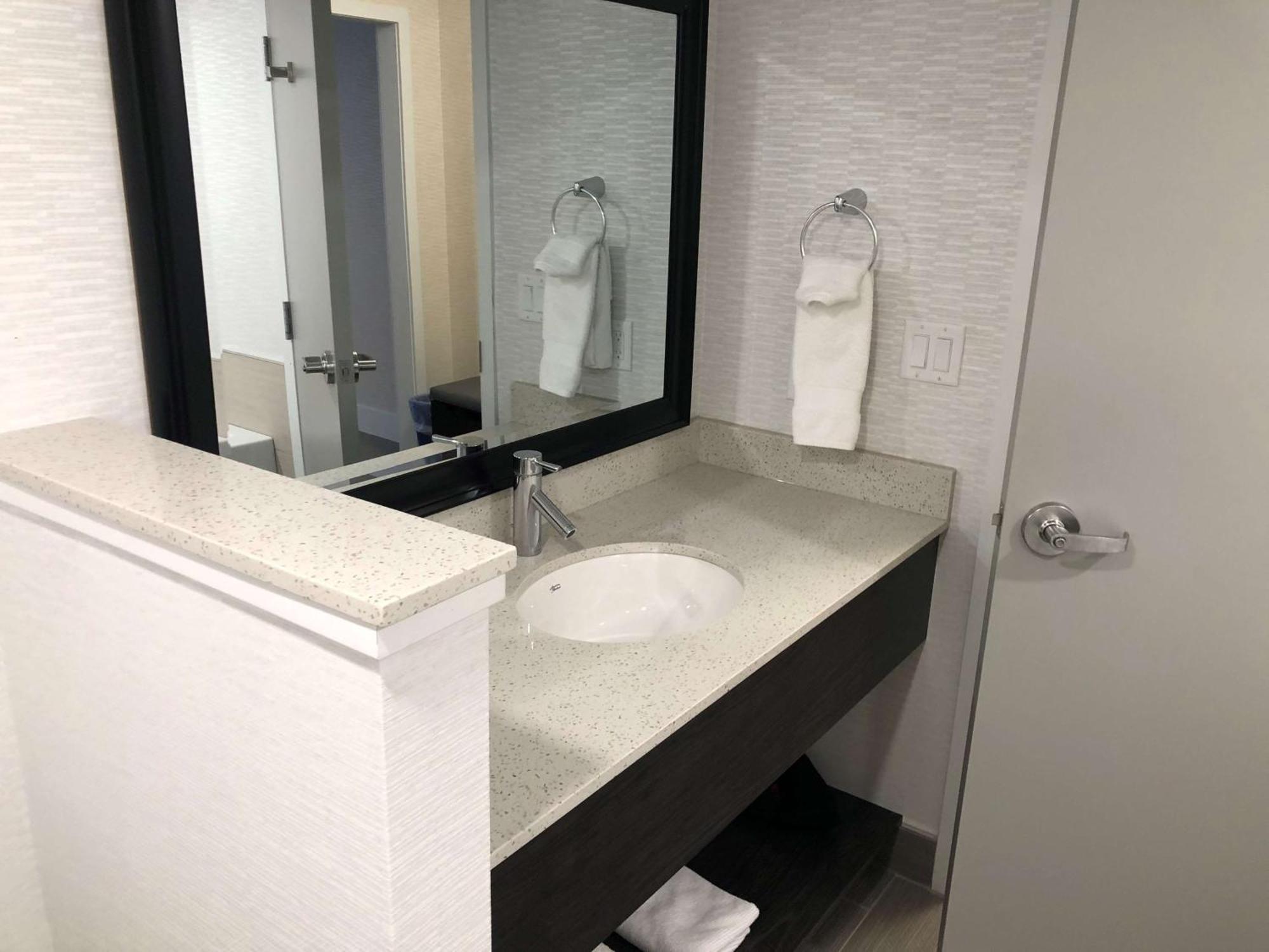 Prestige Treasure Cove Resort, Worldhotels Elite Prince George Eksteriør bilde